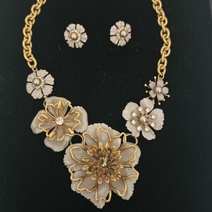 Elizabeth Cole limited edition necklace with earrings set